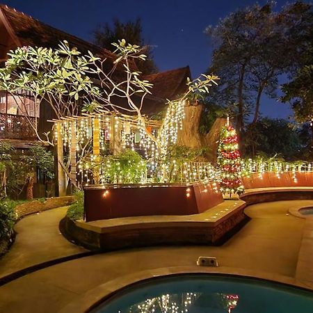 Hotel Club One Seven Gaymen Chiang Mai Exterior foto