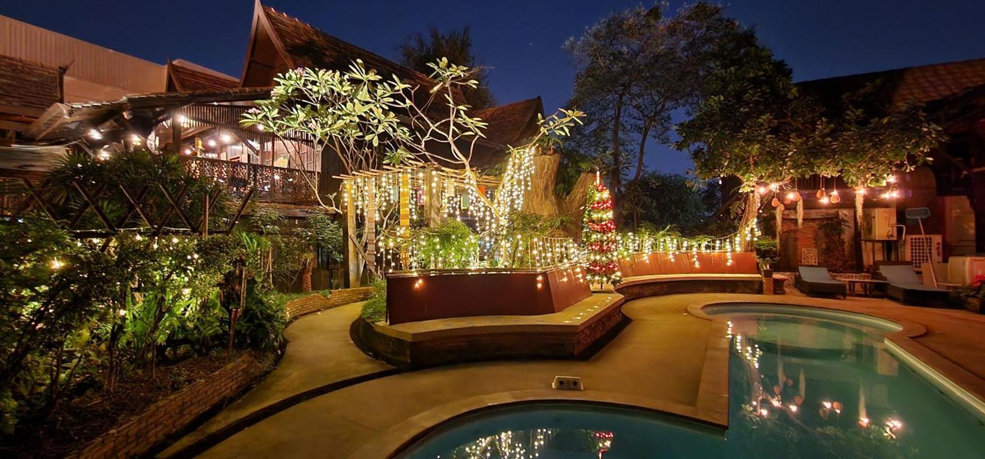 Hotel Club One Seven Gaymen Chiang Mai Exterior foto