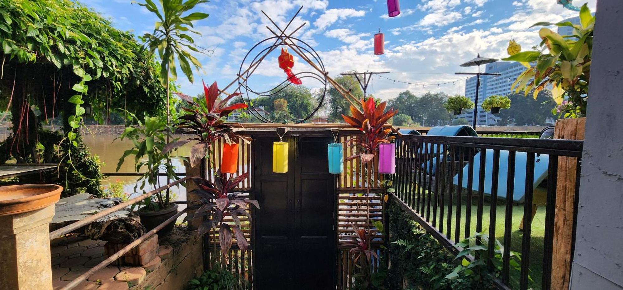 Hotel Club One Seven Gaymen Chiang Mai Exterior foto