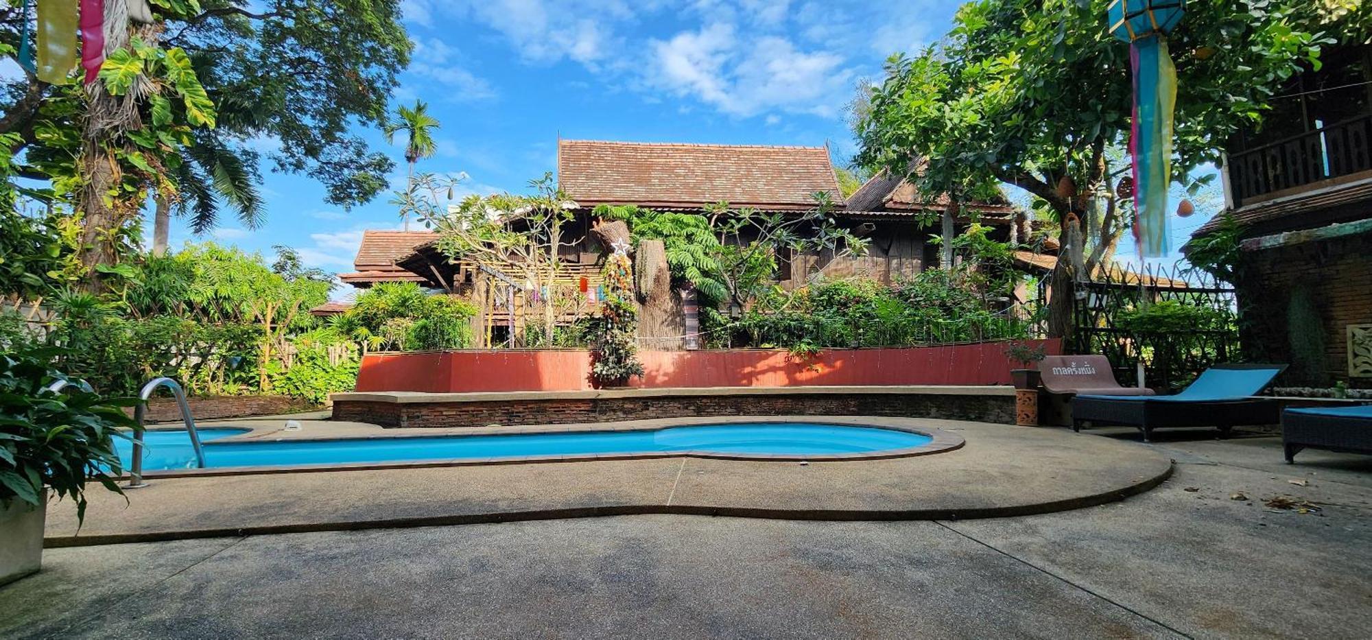 Hotel Club One Seven Gaymen Chiang Mai Exterior foto